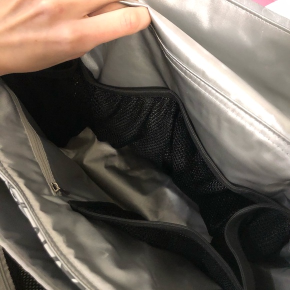 Ju-Ju-Be BRAND NEW Floral Gray and Yellow Diaper Bag - Picture 10 of 14